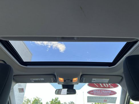 Certified 2017 Toyota RAV4 XLE w/ All Weather Liner Package AWD/4WD image 20