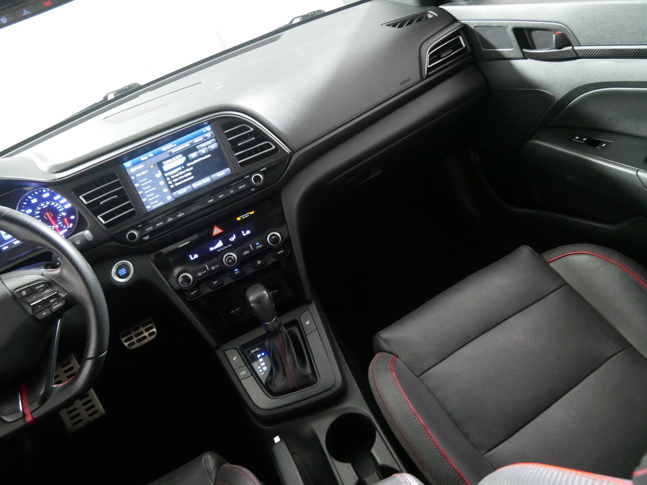 Used 2019 Hyundai Elantra Sport w/ Premium Package 03 FWD image 11