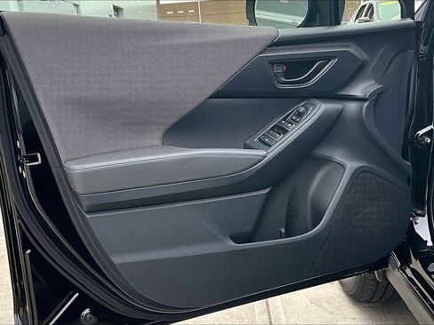 New 2025 Subaru Crosstrek 2.0i Premium image 10