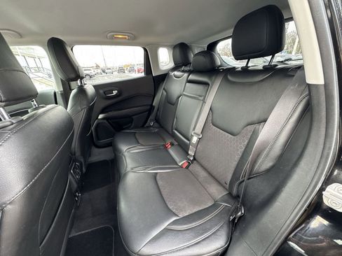 Used 2018 Jeep Compass Latitude w/ Popular Equipment Group image 23