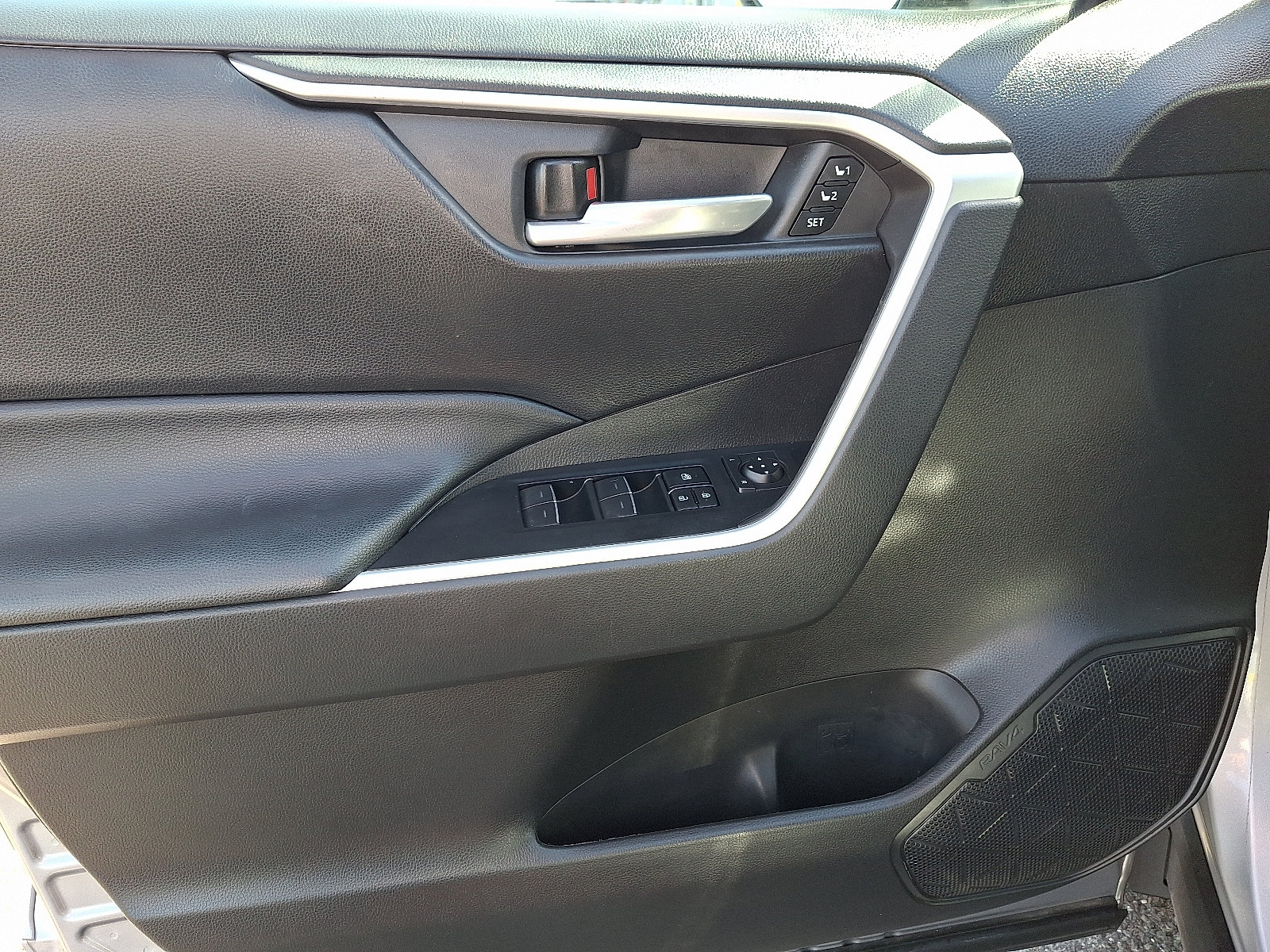 Used 2024 Toyota RAV4 XLE Premium w/ Weather Package AWD/4WD image 13