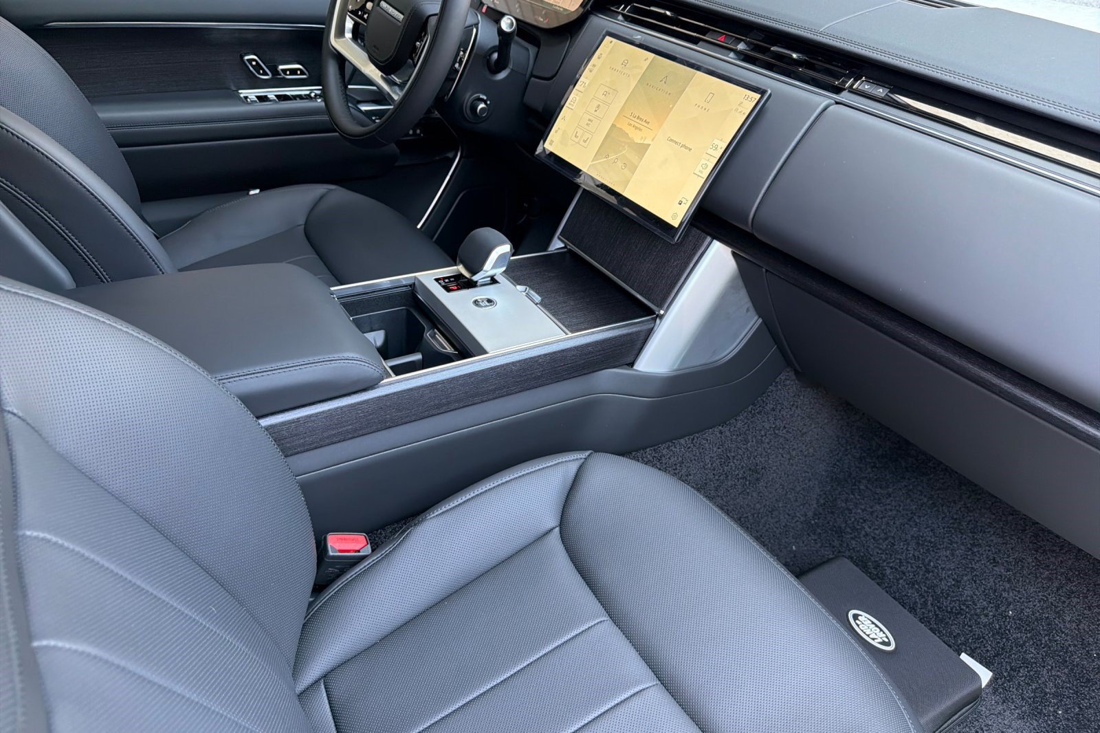 New 2026 Land Rover Range Rover SE AWD/4WD image 27