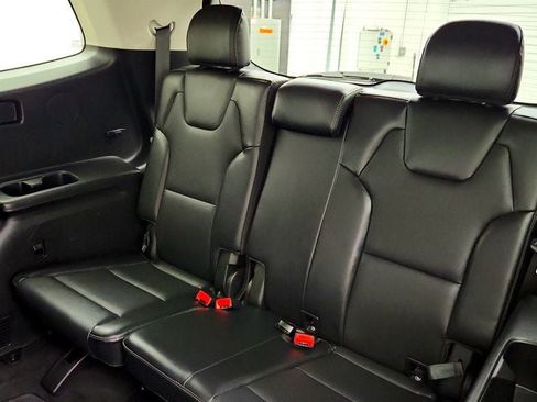 Used 2025 Kia Telluride S AWD/4WD image 23