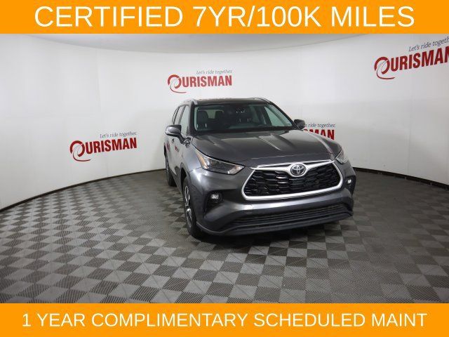 Used 2024 Toyota Highlander XLE FWD image 26