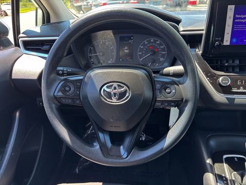 Used 2025 Toyota Corolla LE FWD image 25