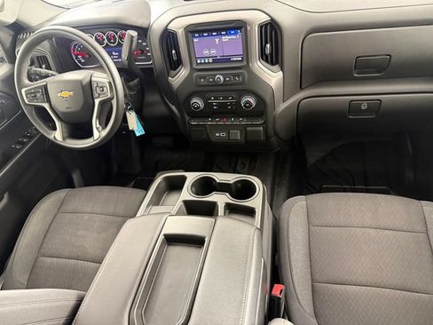 Used 2022 Chevrolet Silverado 1500 Custom w/ Safety Confidence Package AWD/4WD image 31
