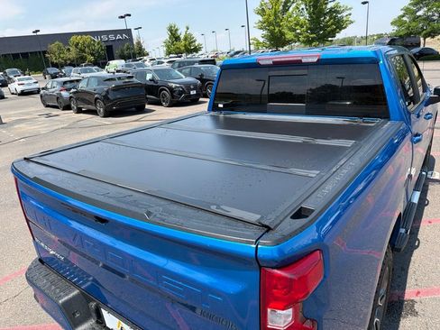 Used 2022 Chevrolet Silverado 1500 RST w/ Convenience Package II AWD/4WD image 6