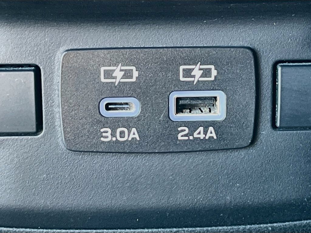 Used 2025 Subaru Outback Wilderness AWD/4WD image 26
