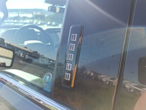 Used 2021 Ford F150 Lariat w/ Equipment Group 502A High AWD/4WD image 29