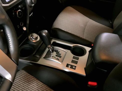 Used 2016 Toyota 4Runner SR5 image 17