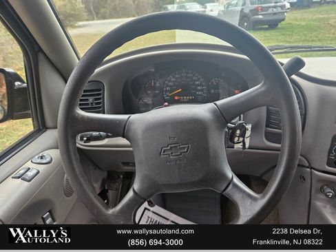 Used 1999 Chevrolet Astro AWD Passenger image 14