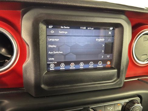 Used 2019 Jeep Wrangler Rubicon AWD/4WD image 38