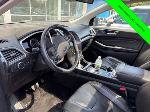 Used 2020 Ford Edge Titanium w/ Equipment Group 301A AWD/4WD image 27