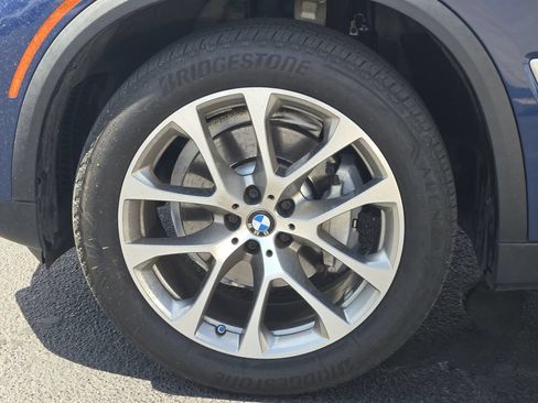 Used 2021 BMW X5 xDrive40i w/ Premium Package 2 AWD/4WD image 13