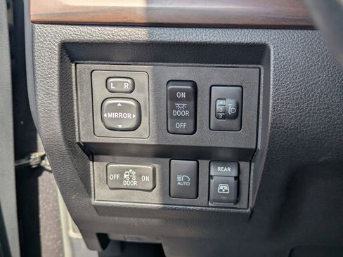 Used 2018 Toyota Tundra Limited w/ Limited Premium Package image 33