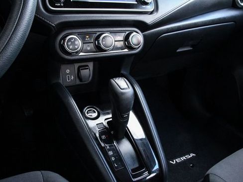 Used 2021 Nissan Versa S image 23