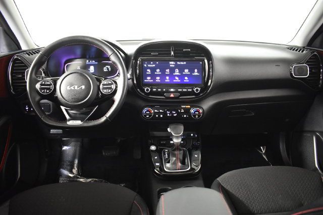 Used 2024 Kia Soul GT-Line w/ Option Group 020 FWD image 28