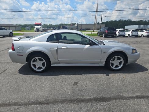 Used 2001 Ford Mustang GT RWD image 5