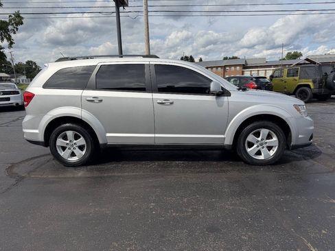 Used 2012 Dodge Journey SXT w/ Popular Equipment Group FWD image 6