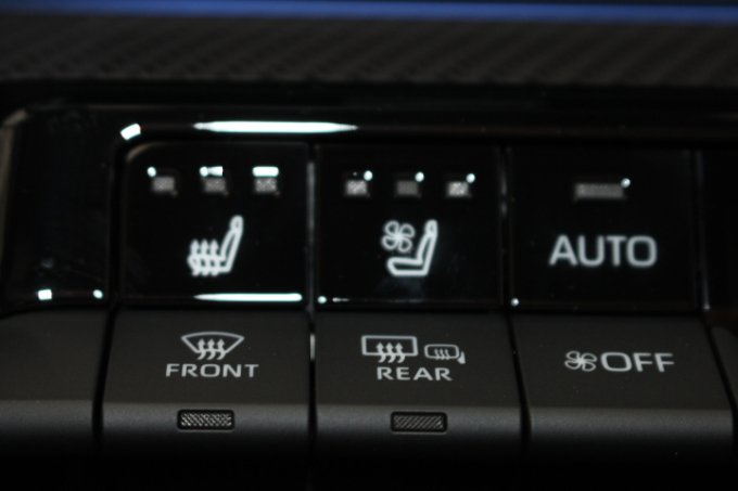 New 2027 Toyota Prius Limited AWD/4WD image 16