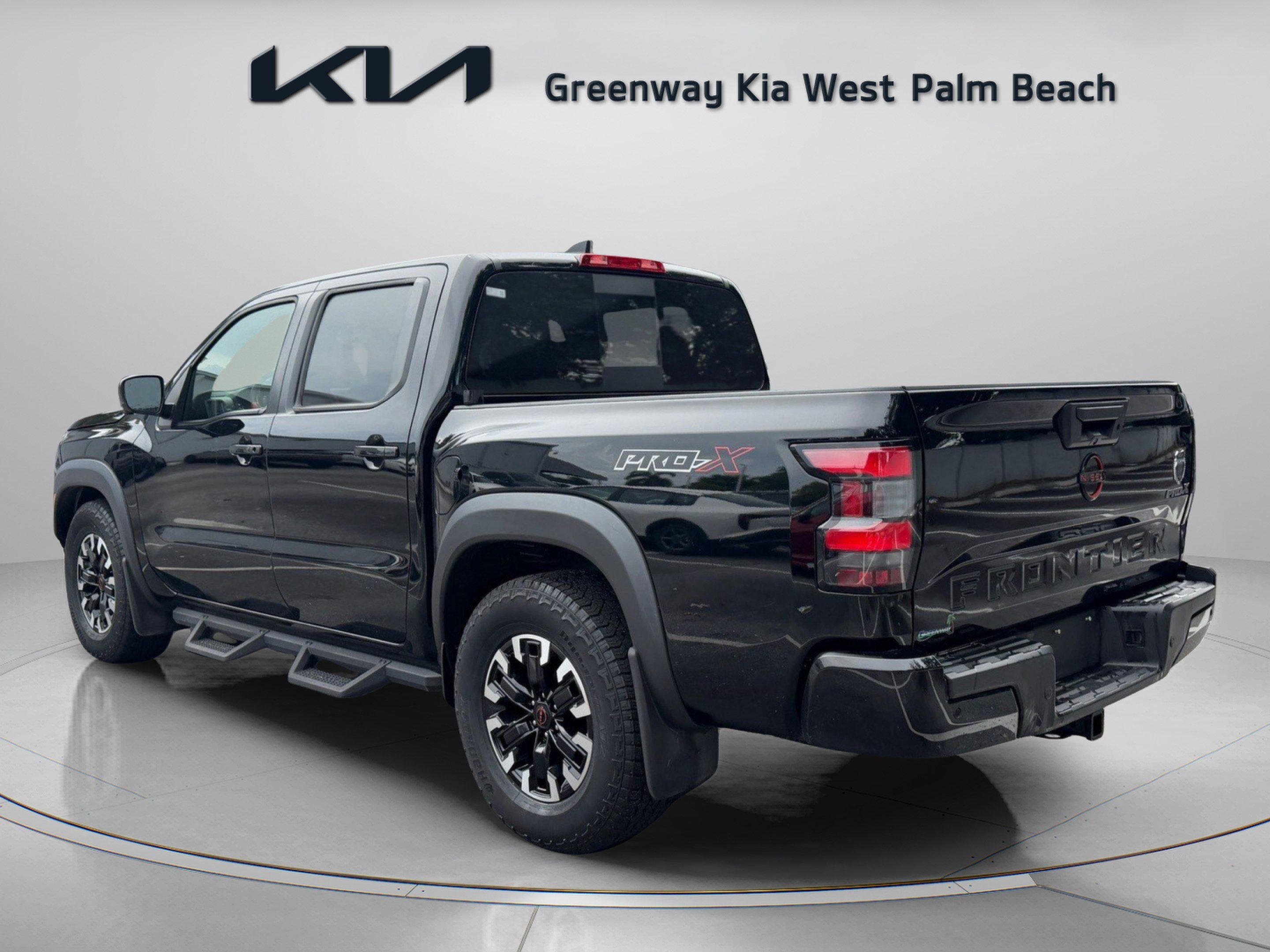 Used 2023 Nissan Frontier Pro-X w/ Pro Convenience Package RWD image 5