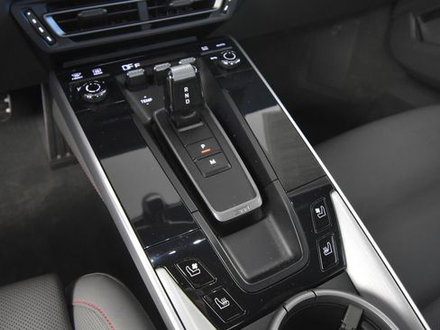 Certified 2022 Porsche 911 Turbo S image 22