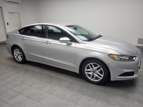 Used 2014 Ford Fusion SE image 11