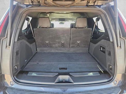 Certified 2022 Cadillac Escalade ESV Luxury w/ LPO, Illumination Package image 6