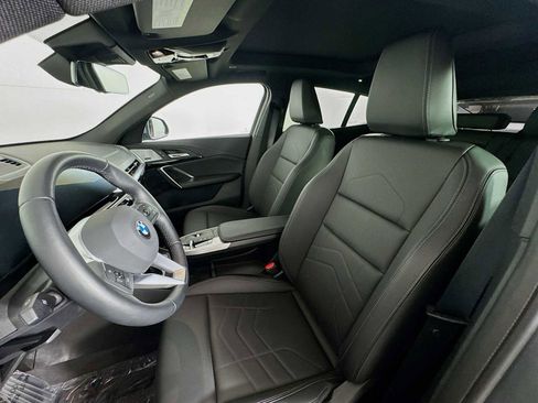 Used 2025 BMW X2 xDrive28i w/ Premium Package image 22