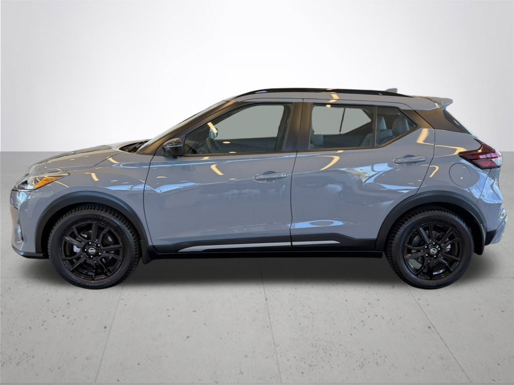 Used 2021 Nissan Kicks SR w/ SR Premium Package FWD image 11
