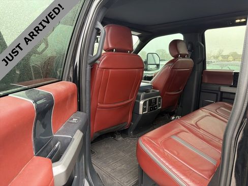 Used 2022 Ford F350 Platinum image 10