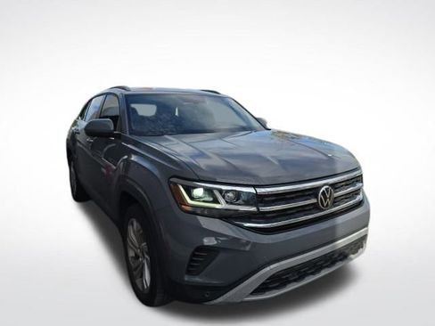 Used 2021 Volkswagen Atlas Cross Sport SE image 3
