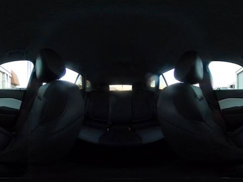 Used 2025 Chevrolet Trax LT image 41