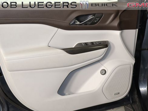 Certified 2019 GMC Acadia SLT image 7