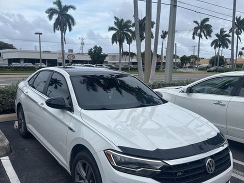 Used 2019 Volkswagen Jetta R-Line image 1
