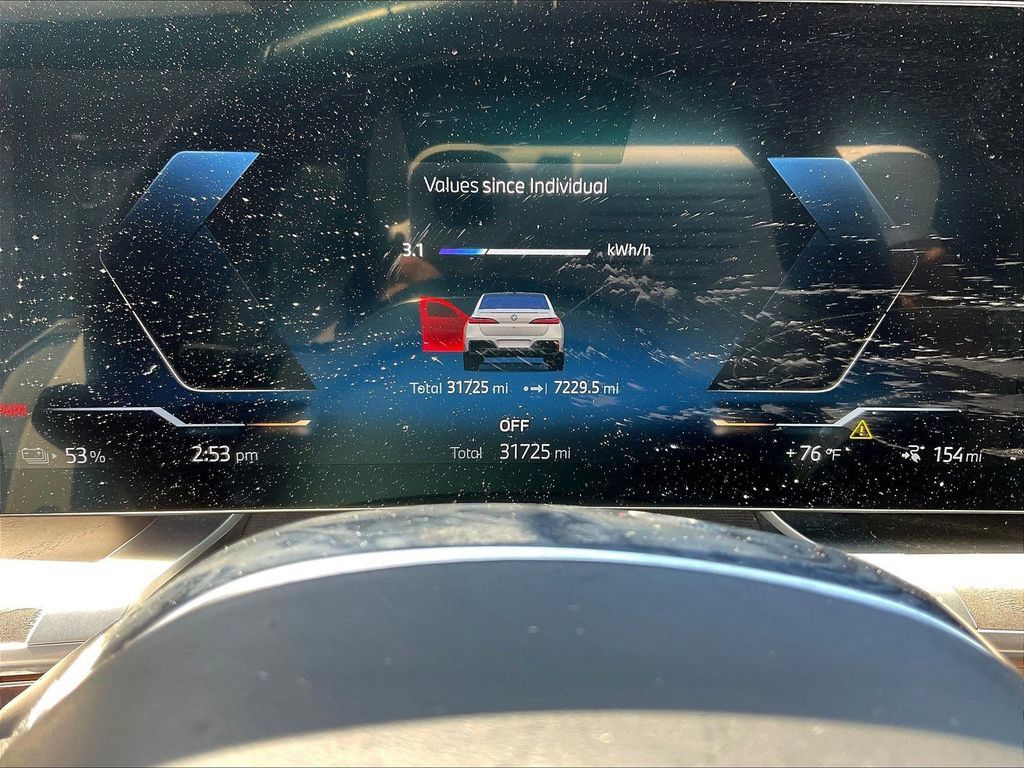 Used 2023 BMW i7 xDrive60 AWD/4WD image 13
