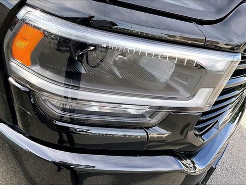 Used 2022 RAM 2500 Laramie AWD/4WD image 30