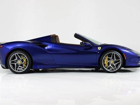 Certified 2023 Ferrari F8 Tributo RWD image 12