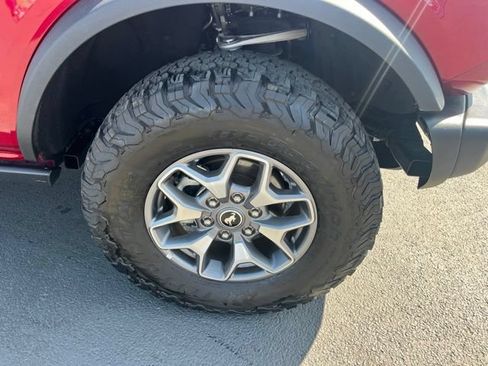 Used 2025 Ford Bronco Badlands AWD/4WD image 15