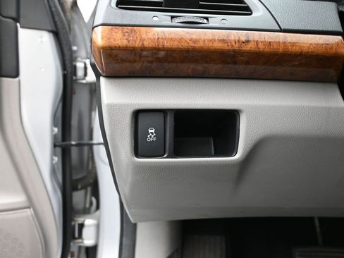 Used 2012 Honda Accord EX-L image 32