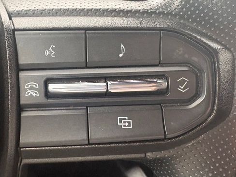 Used 2023 Chevrolet Colorado W/T image 8