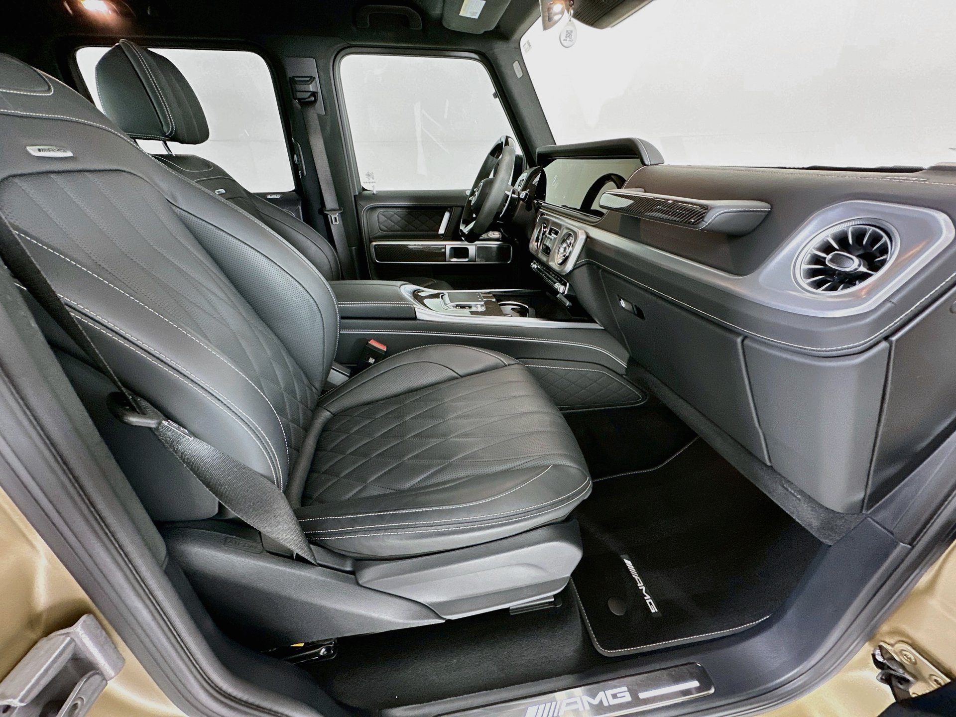 Used 2025 Mercedes-Benz G 63 AMG 4MATIC image 31