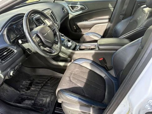Used 2016 Chrysler 200 S w/ Comfort Group image 18