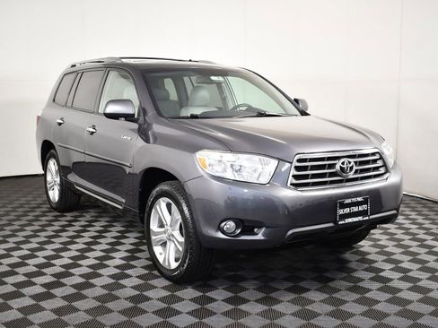 Used 2010 Toyota Highlander Limited image 3