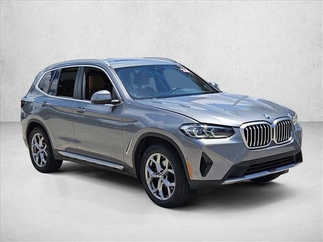 Used 2024 BMW X3 sDrive30i w/ Convenience Package RWD image 3