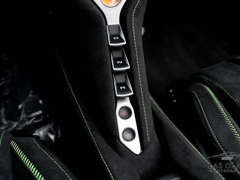 Used 2026 McLaren 750S Spider RWD image 66