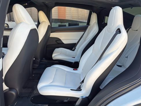 Used 2022 Tesla Model X AWD/4WD image 47