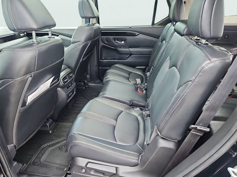 Certified 2023 Honda Pilot Touring image 36