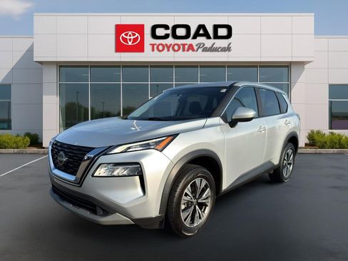 Used 2023 Nissan Rogue SV FWD image 1