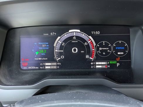 Used 2024 Toyota Tundra Limited AWD/4WD image 30